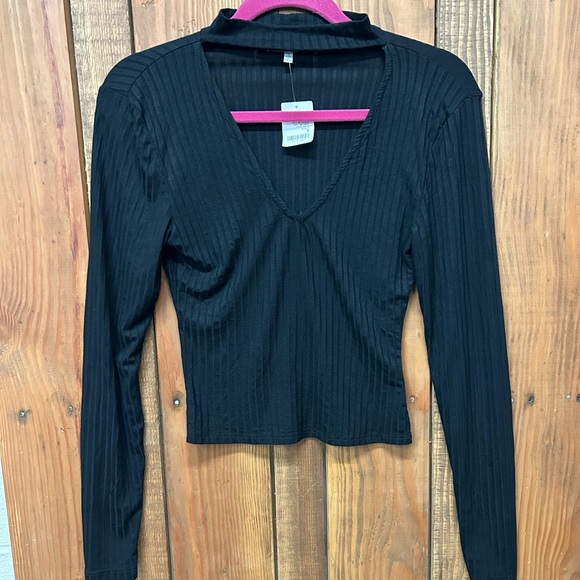 NWT Charlotte Russe size small black cut out top - Picture 3 of 5